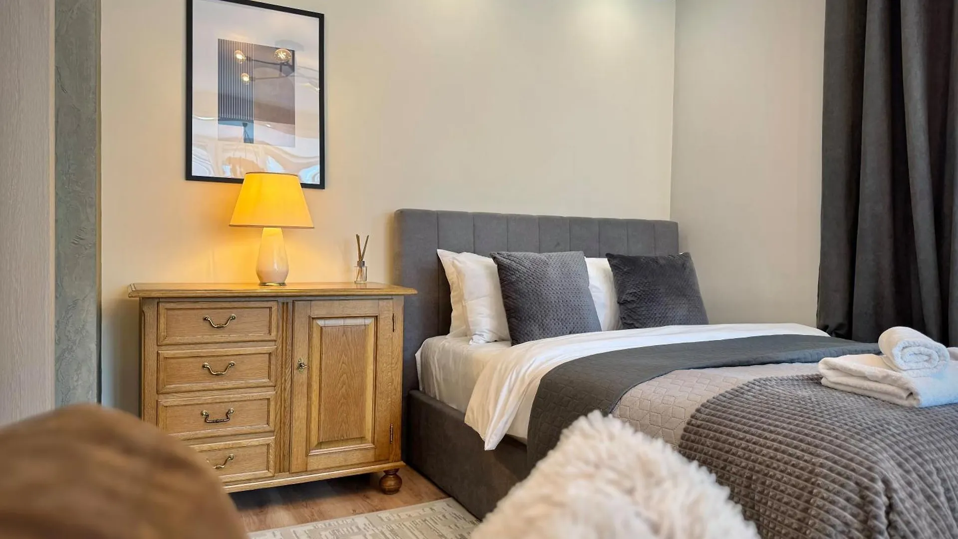 Top Centre 2Bed Apartment For 5 Guests 2 Minutes From High Street Plovdiv